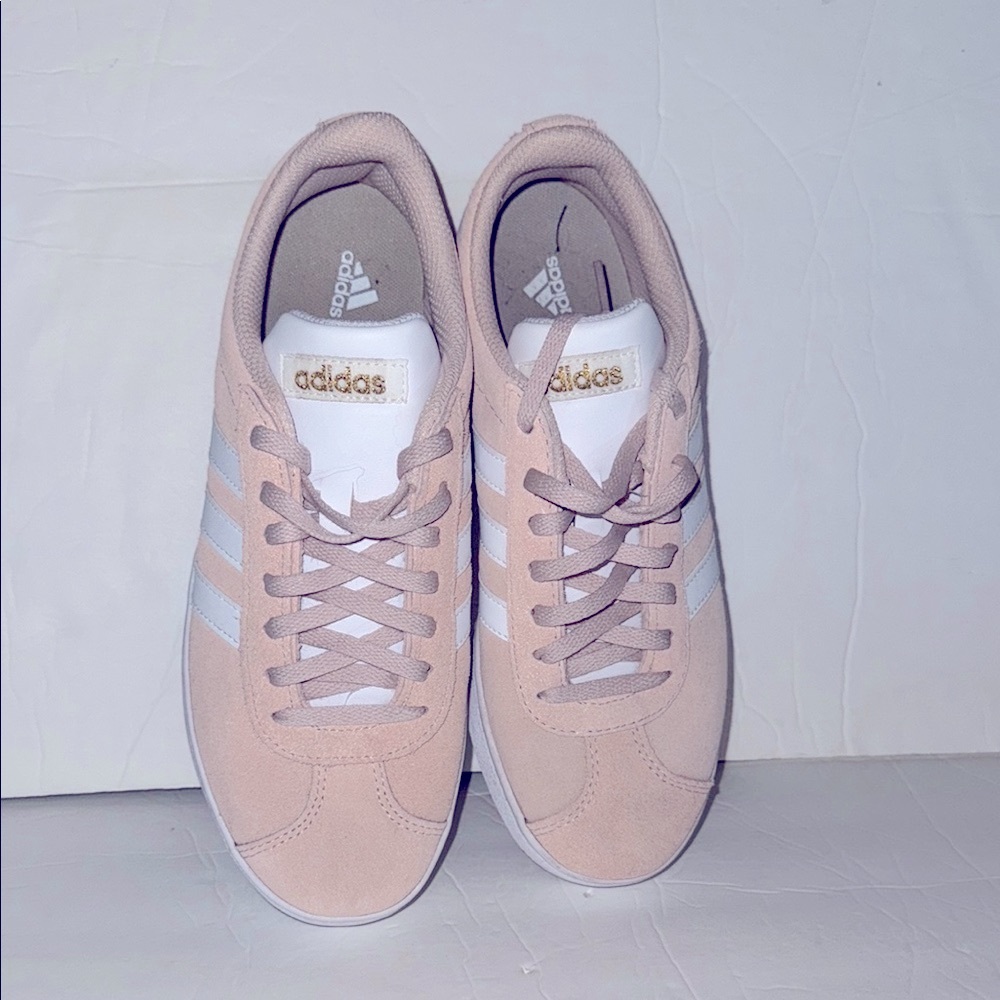 Adidas VI Court 2.0 Suede H06114 Light Pink Sneakers with White Stripes Size 7.5